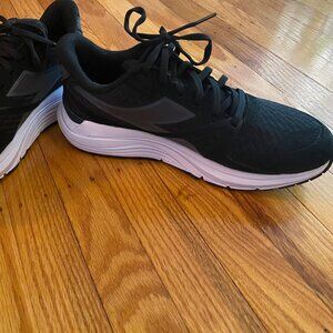 Diadora Womens Siz 8.5 W Mythos Blushield 8 Vortice Hip Wide Running Shoes